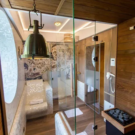 Lubicz Otel 3*
