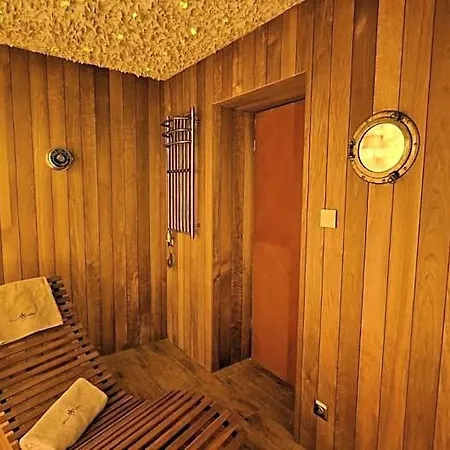 Otel Lubicz 3*